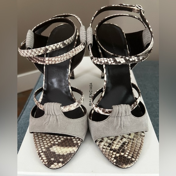 Gorgeous Balenciaga suede and snakeskin heels, size 39 - Picture 4 of 9